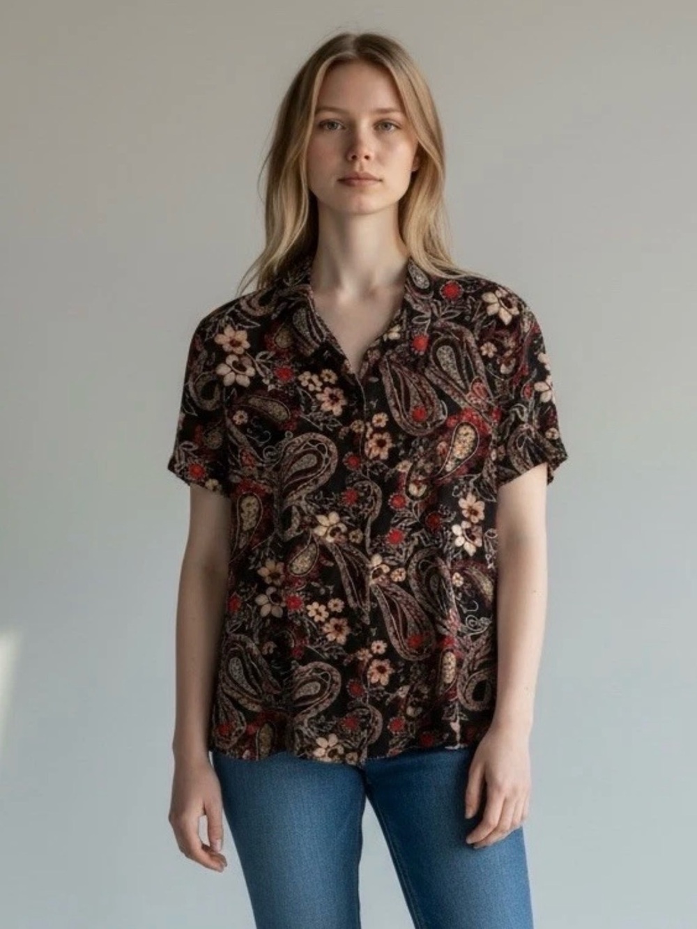Emma James 100% Rayon Button Up Shirt Size 6